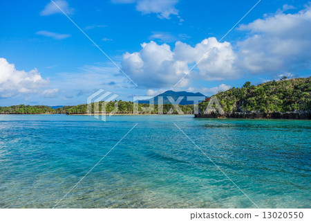 Ishigakijima Kawahira Bay 13020550
