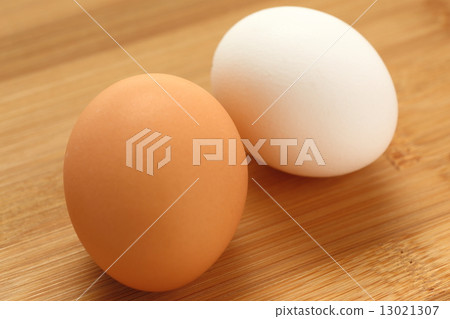Egg 13021307