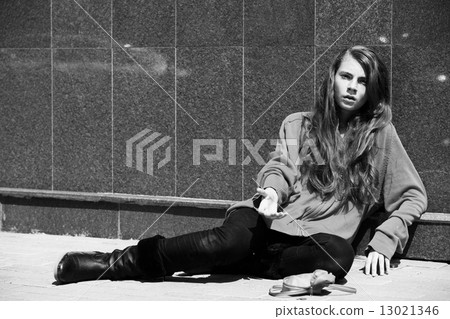 Homeless girl Homeless girl 13021346