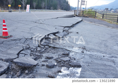 長野縣的Kagoshiro斷層地震 13021890