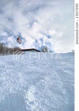 Looking up at Otaru Tenguyama Ski Resort / new course in the middle of the course Looking up at Otaru Tenguyama Ski Resort / new course in the middle of the course 13023099