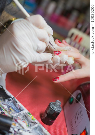 Manicure. 13026206