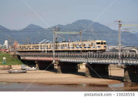 Sanyo Main Line 115 series 13028558