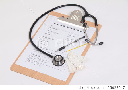 Medical checklist with stereoscope 13028647