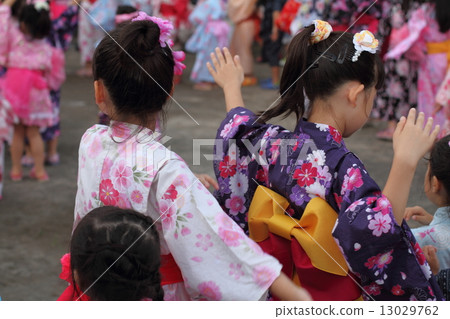 Bon dance in kindergarten 13029762