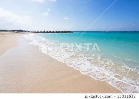 Okinawa's beach and residual beach Okinawa's beach and residual beach 13031632