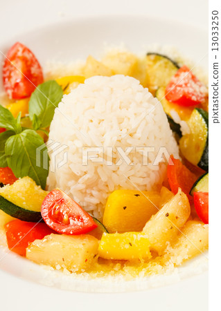 rice with vegetables 13033250