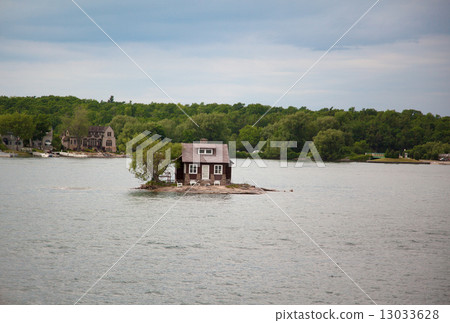 Thousand Islands Thousand Islands 13033628