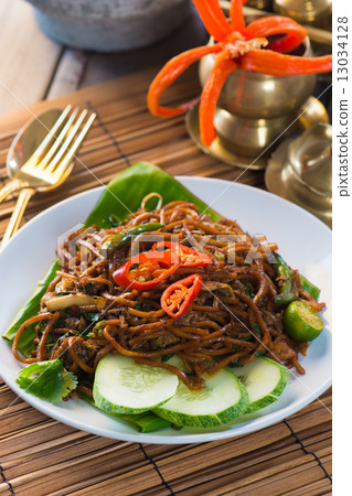 mee goreng mamak, popular cusine in malaysia 13034128