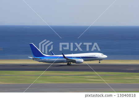 從B 737起飛 13040818