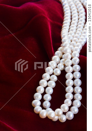red velvet background with pearls red velvet background with pearls 13041018