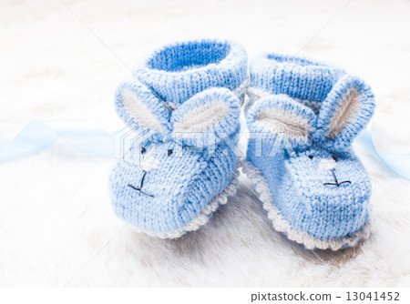 Knitted baby booties Knitted baby booties 13041452