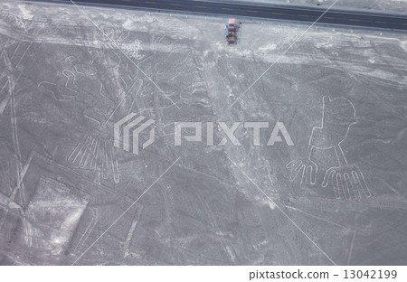 南美秘魯，納斯卡風景世界遺產的航拍照片 13042199