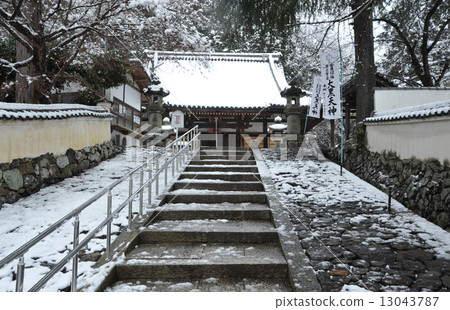 Winter in Kyoto Hojoji Temple 13043787