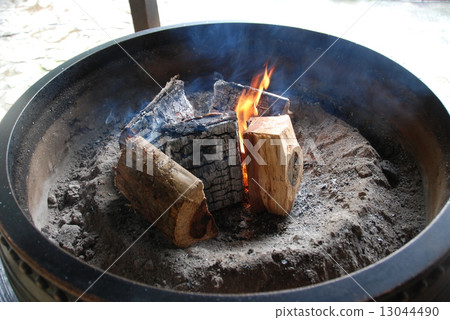 Incense stick · Flame (Futaki Shrine / Nakoshiyama Nachikatsuura-cho Higashimuro gun, Wakayama prefecture) 13044490