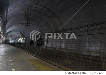 JR Tsuchiishi Station of special structure JR Tsuchiishi Station of special structure 13045323