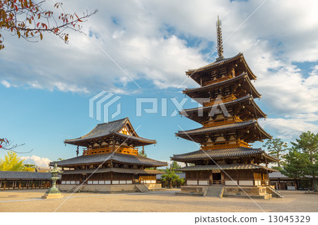 法隆寺 13045329