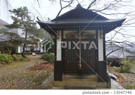 Shinano Thirty-three Guanyin Temple Ikutokuyama Takamori Temple (No. 10 Ticket Office) 13047746
