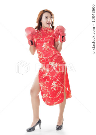 fighting Chinese woman fighting Chinese woman 13048600