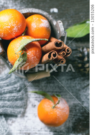 Christmas tangerines 13055206