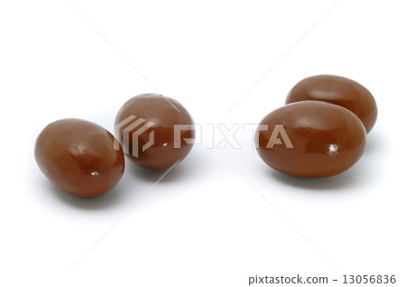 chocolate ball 13056836