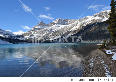 Bow Lake Bow Lake 13057124