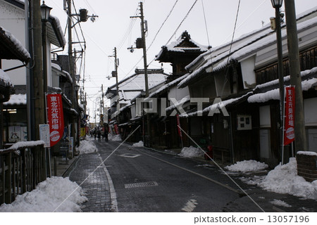 Snow Nagahama 13057196