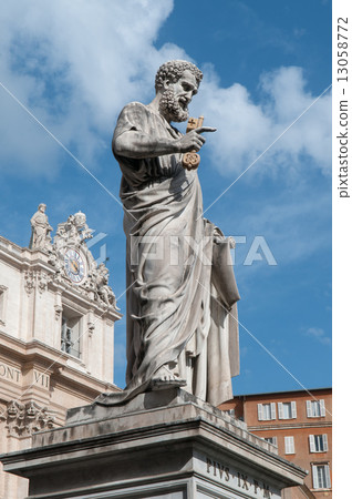 Saint Peter - sculpture, Vatican 13058772