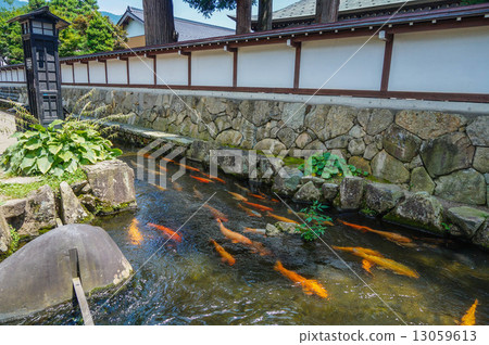 Hida Kagawa河2的城市景觀 13059613