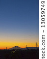 富士山剪影和天空漸變 13059749
