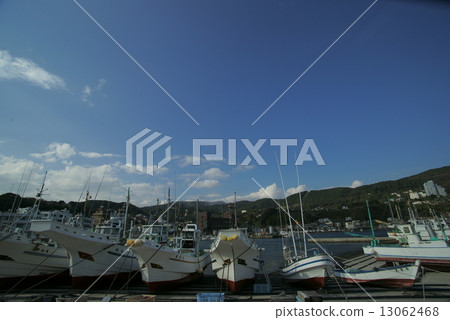 Inatori fishing port 13062468