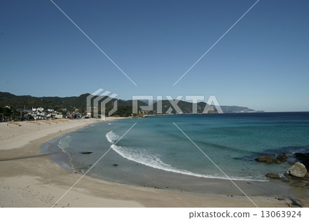 Izushita Shirahama Beach Izushita Shirahama Beach 13063924