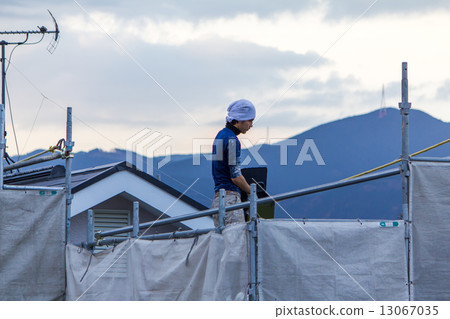 Paint craftsman 13067035