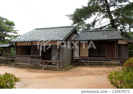 矢口縣H市松下村學校 矢口縣H市松下村學校 13067672