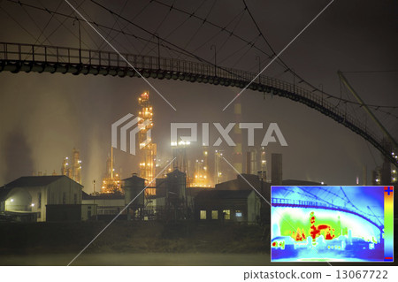 Thermal Image of Oil rafinery Thermal Image of Oil rafinery 13067722