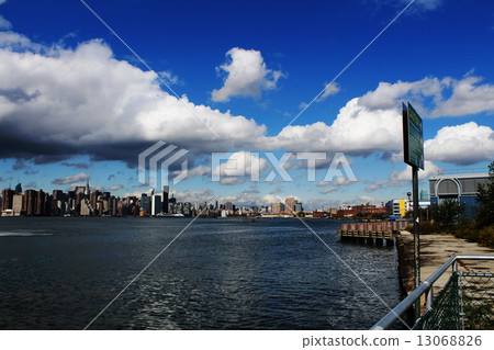 Manhattan seen from Brooklyn Manhattan seen from Brooklyn 13068826