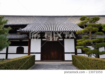 Kyoto Tofukuji Zendo (Important Cultural Property) Kyoto Tofukuji Zendo (Important Cultural Property) 13071050