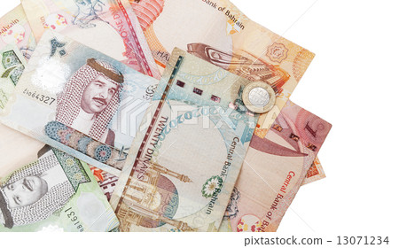 Modern Bahrain dinars banknotes iisolated on white 13071234