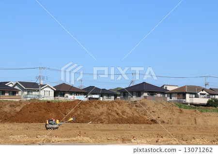 一個新的住宅區的風景 一個新的住宅區的風景 13071262