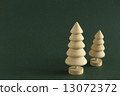 Christmas tree  13072372