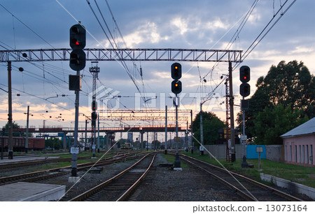 Railway traffic lights 13073164