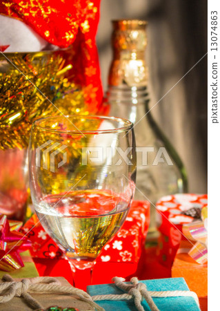 Drinks celebrate Drinks celebrate 13074863