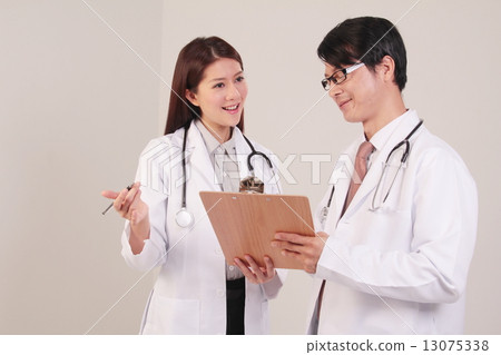 Doctors Doctors 13075338