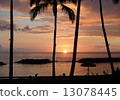 落在Ko Olina海洋的日落在夏威夷 13078445