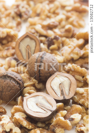 Walnut carpet Walnut carpet 13082712