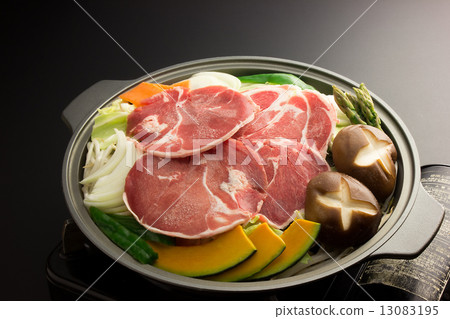 Genghis Khan, frozen roll meat, before heating 13083195