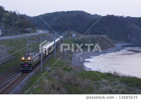 Sleeping Limited Express Twilight Express Qinghai River 13085635
