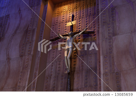 Christ statue Christ statue 13085659