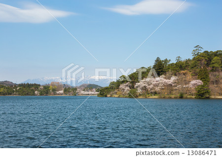 Spring South Lake Park 13086471