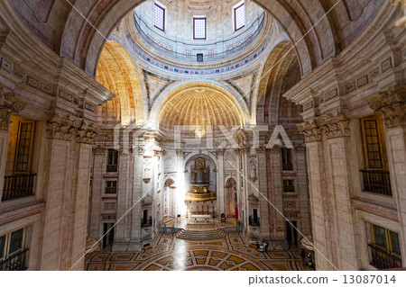Interior of Santa Engracia church (Pantheon) in Lisbon, Portugal Interior of Santa Engracia church (Pantheon) in Lisbon, Portugal 13087014